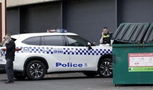 Acusan a un policía del asesinato de un expresentador de TV y su novio en Australia