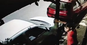 “Me arruinaron la vida”: vendió su carro y se lo robaron antes de entregárselo al nuevo dueño (VIDEO)