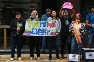 Uruguay intercederá ante petición de venezolanos que no pudieron inscribirse para votar