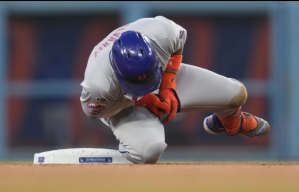 Mets colocaron al venezolano Francisco Álvarez en la lista de lesionados tras desafortunado accidente