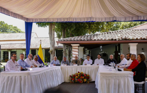 Delegados de Gustavo Petro y del ELN conversaron en Caracas para destrabar el proceso de paz