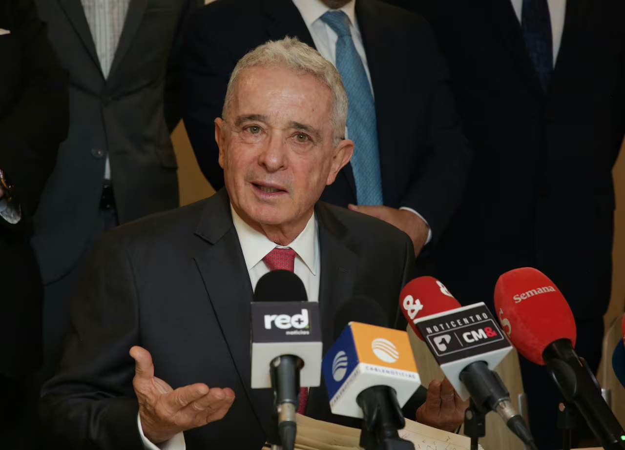 Finaliza el caso por tráfico de influencias contra Álvaro Uribe en Colombia