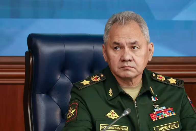 La CPI ordenó el arresto del ministro de Defensa y del jefe de Estado Mayor de Rusia