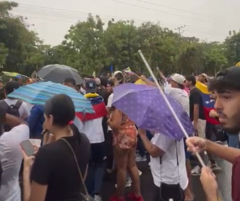 En Ciudad Guayana con cacerolazos y protestas en la calle, la gente rechazó resultados electorales