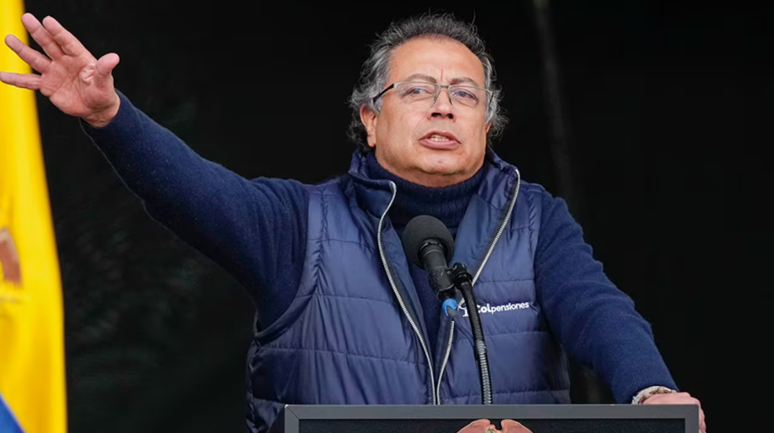 Gustavo Petro ordenó presentar polémico proyecto para cambiar el escudo de Colombia