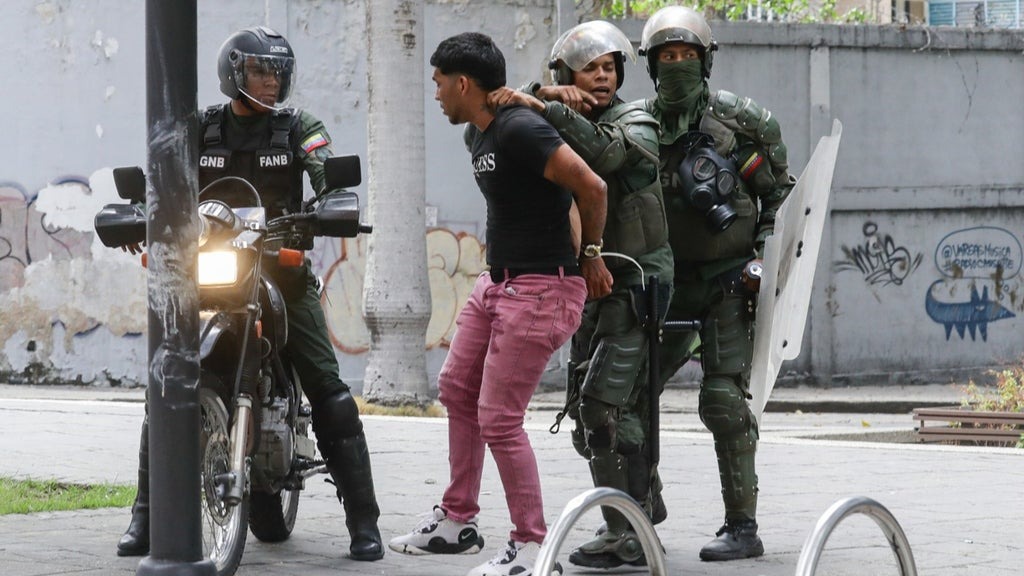 “Operación tun, tun”: La macabra cacería del chavismo contra testigos electorales se intensifica con las horas